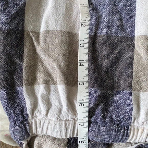 ➕ Old Navy Blue and White Romper Sized Medium - Picture 7 of 7